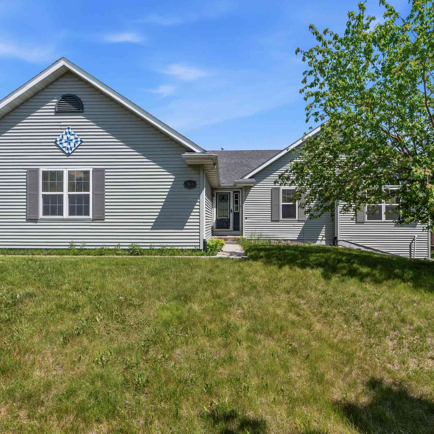 Homes For Sale - 864 Mallinger<br/> Port Washington, WI 53074