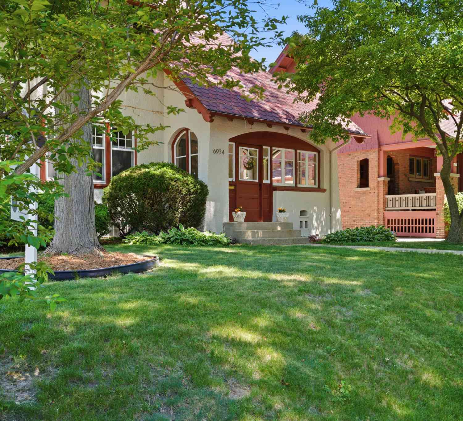 Homes For Sale - 6934 Cedar<br/> Milwaukee County, Wauwatosa, WI 53213