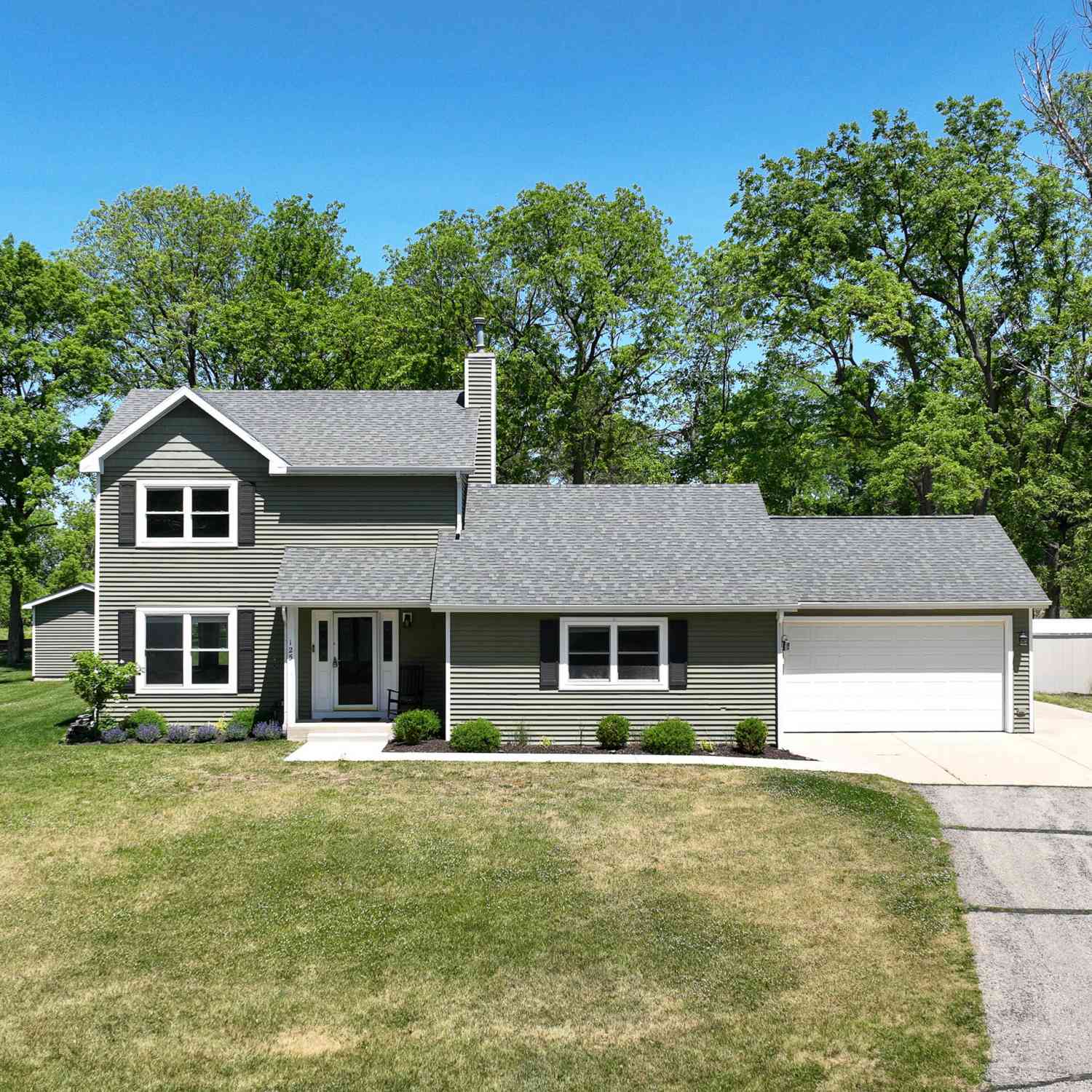 Homes For Sale - 125 Potawatomi<br/> Williams Bay, WI 53191