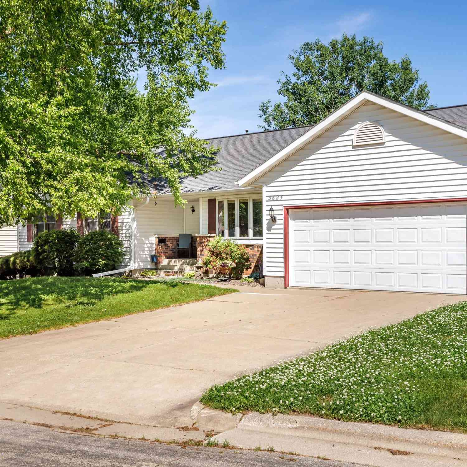 Homes For Sale - 3625 Bentwood<br/> La Crosse, WI 54601