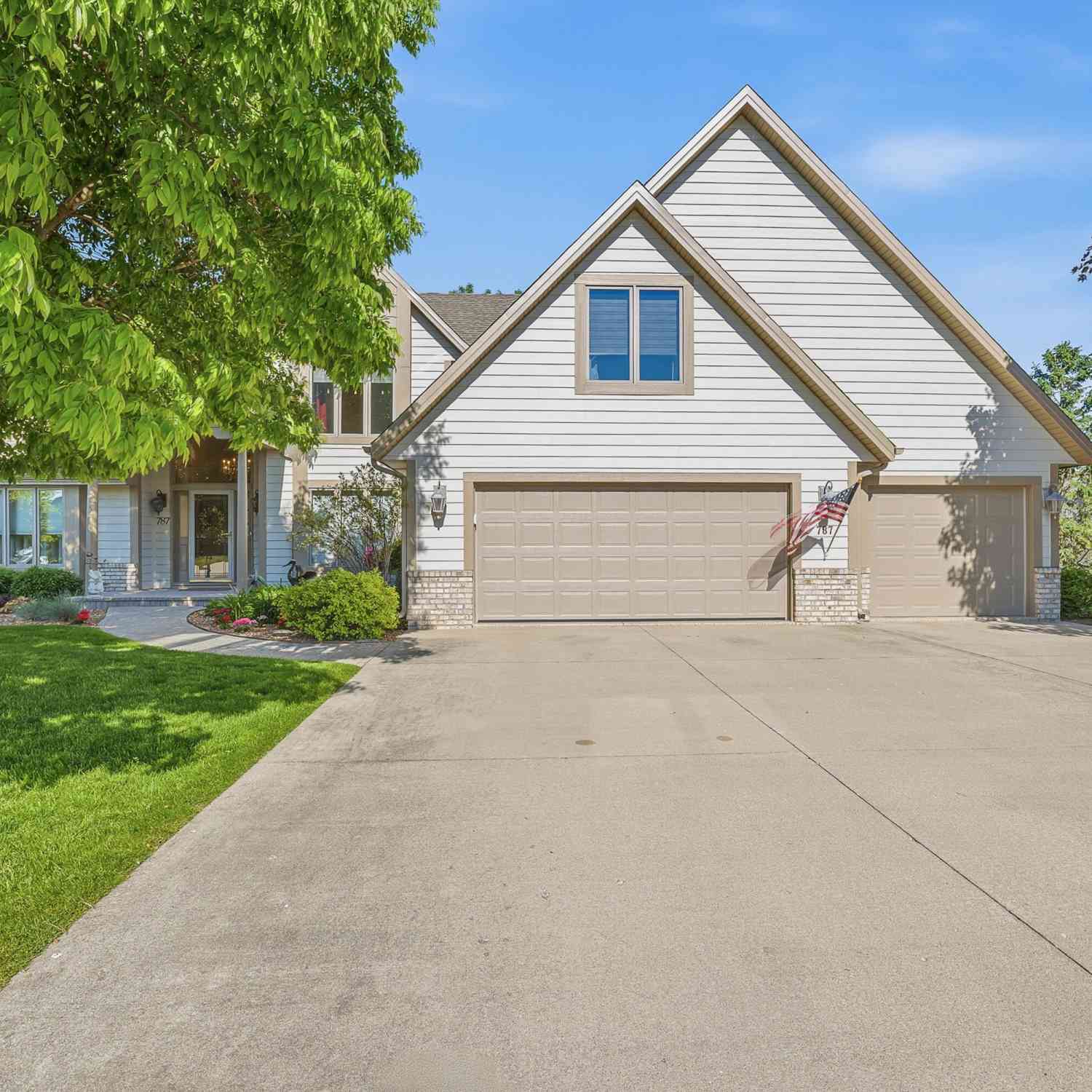 Homes For Sale - 787 Green Bay<br/> Dodge County, Mayville, WI 53050