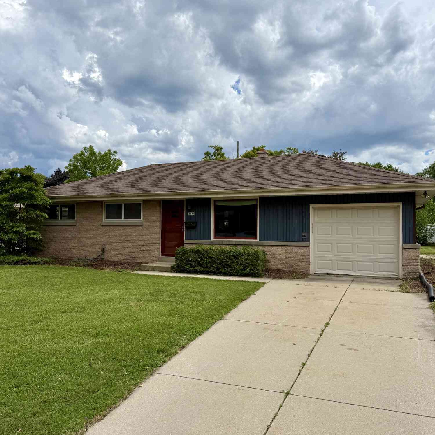 Homes For Sale - 3859 E Whittaker<br/> Cudahy, WI 53110