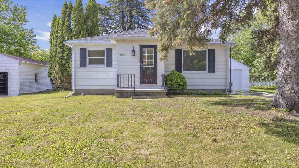 Homes For Sale - 2305 Mayflower<br/> Sheboygan County, Sheboygan, WI 53083