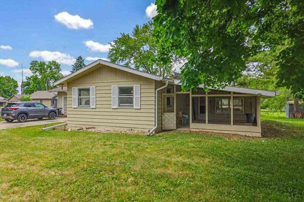 Homes For Sale - 325 Summer<br/> Delavan, WI 53115