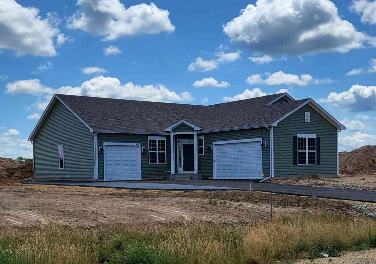 Homes For Sale - 402 Manchester #LT121 LINCOLN<br/> Williams Bay, WI 53191