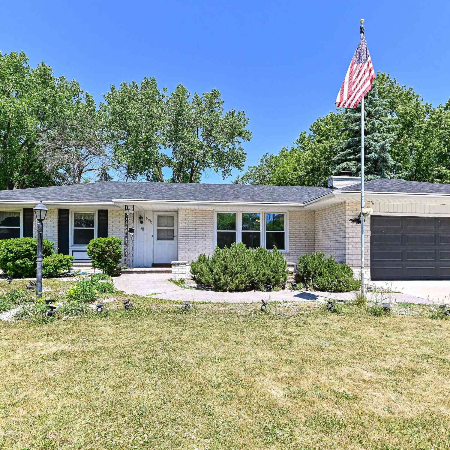 Homes For Sale - 15070 W Mark<br/> New Berlin, WI 53151