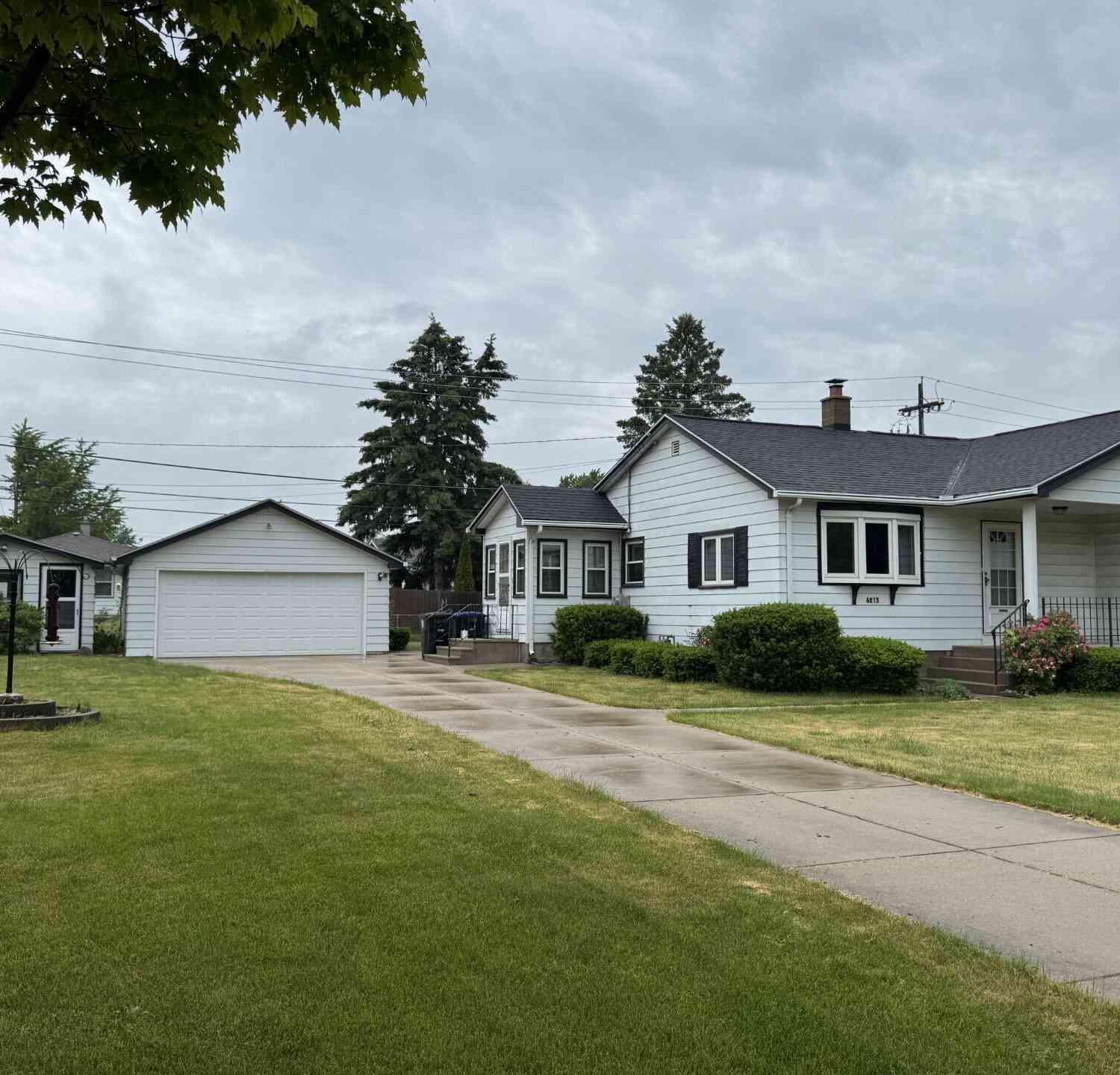 Homes For Sale - 6213 S Elaine<br/> Cudahy, WI 53110