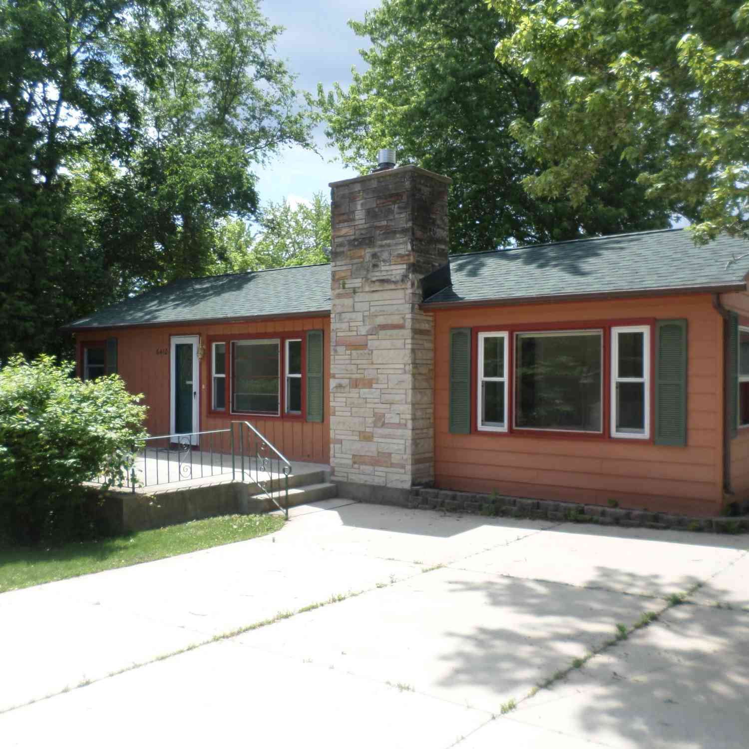 Homes For Sale - 6410 245th<br/> Paddock Lake, WI 53168