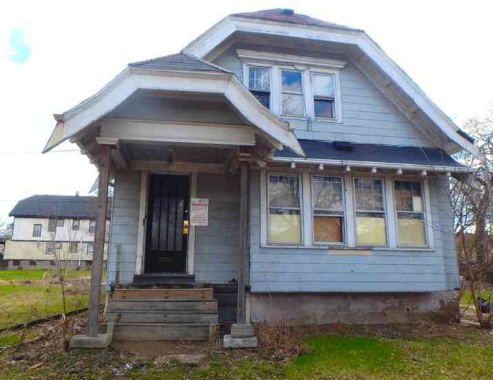 Homes For Sale - 3534 N 24<br/> Milwaukee, WI 53206