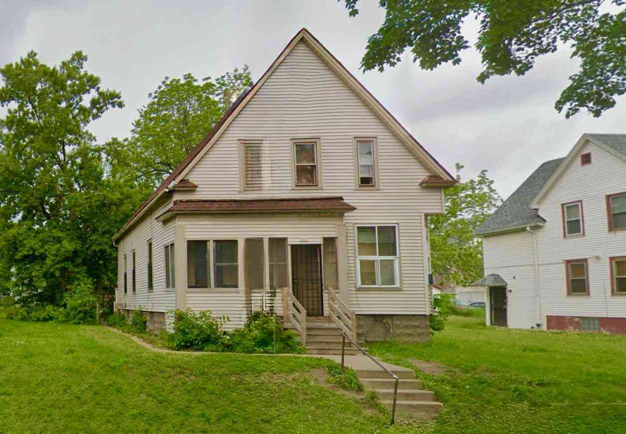 Homes For Sale - 2951 N 25th<br/> Milwaukee County, Milwaukee, WI 53206