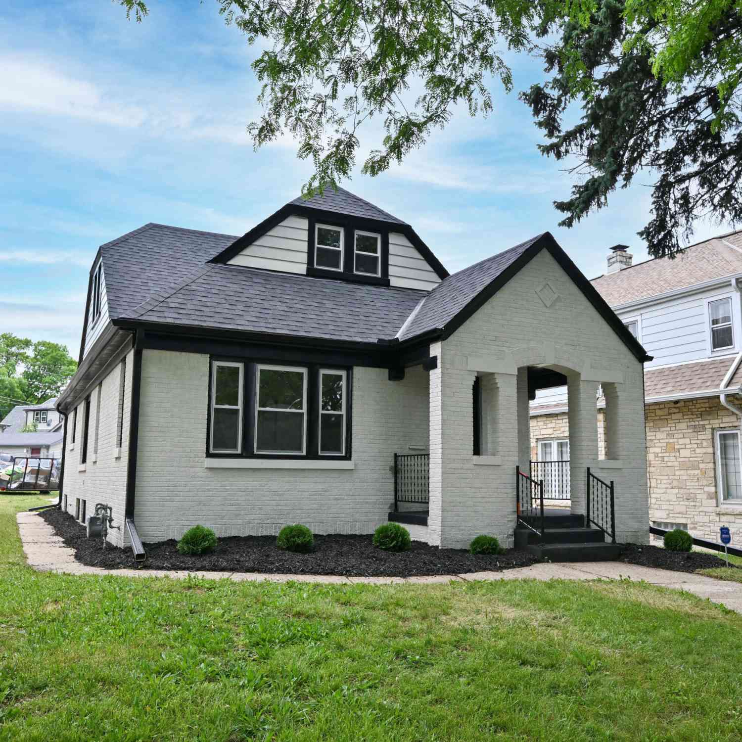 Homes For Sale - 4637 W Scranton<br/> Milwaukee, WI 53216