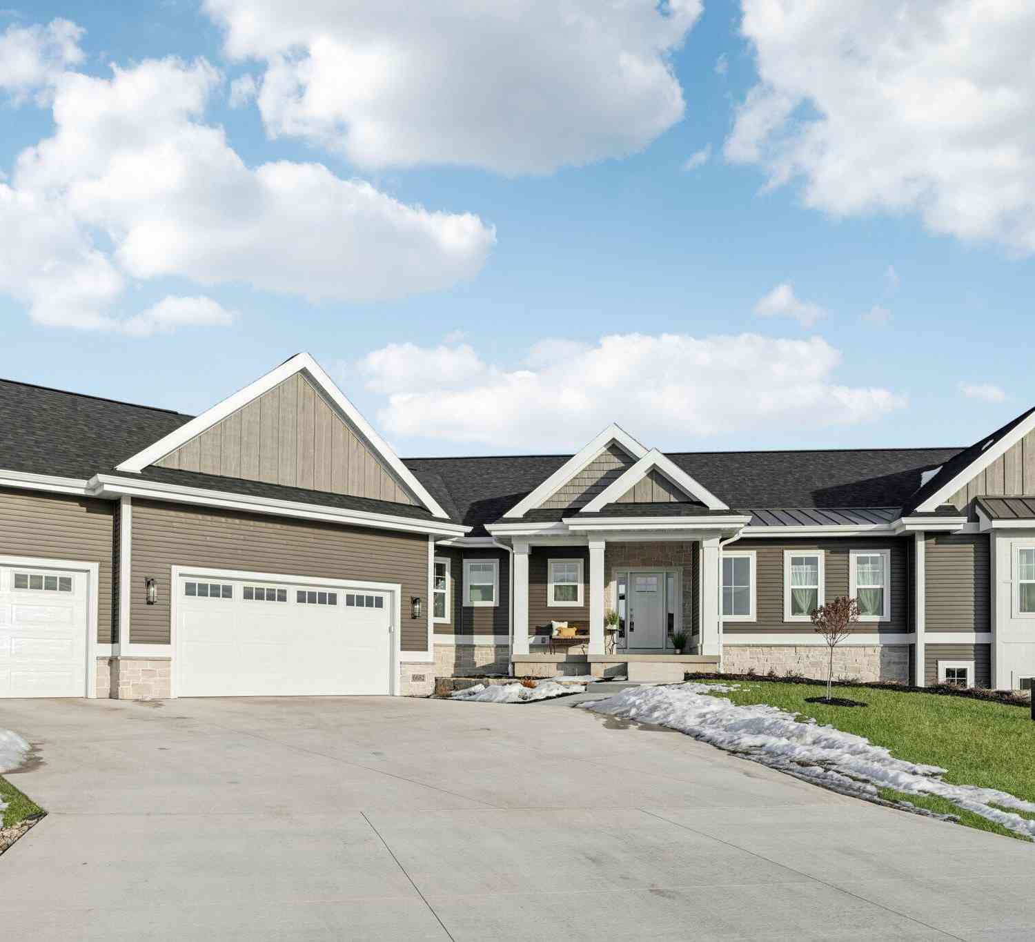 Homes For Sale - 6682 Morning Dew<br/> Windsor, WI 53590