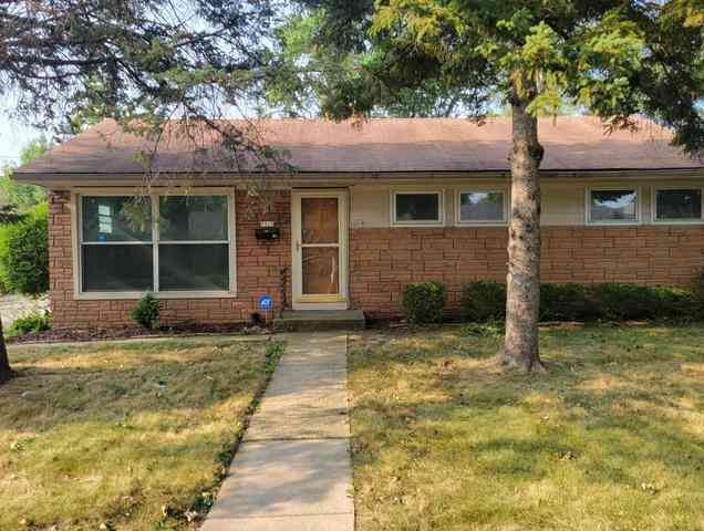 Homes For Sale - 7519 W Sheridan<br/> Milwaukee, WI 53218