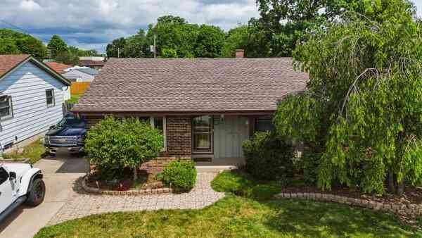 Homes For Sale - 5120 62nd<br/> Kenosha County, Kenosha, WI 53142