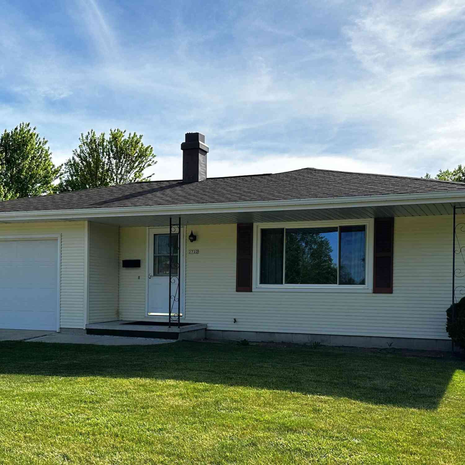 Homes For Sale - 2722 N Taylor<br/> Sheboygan, WI 53083