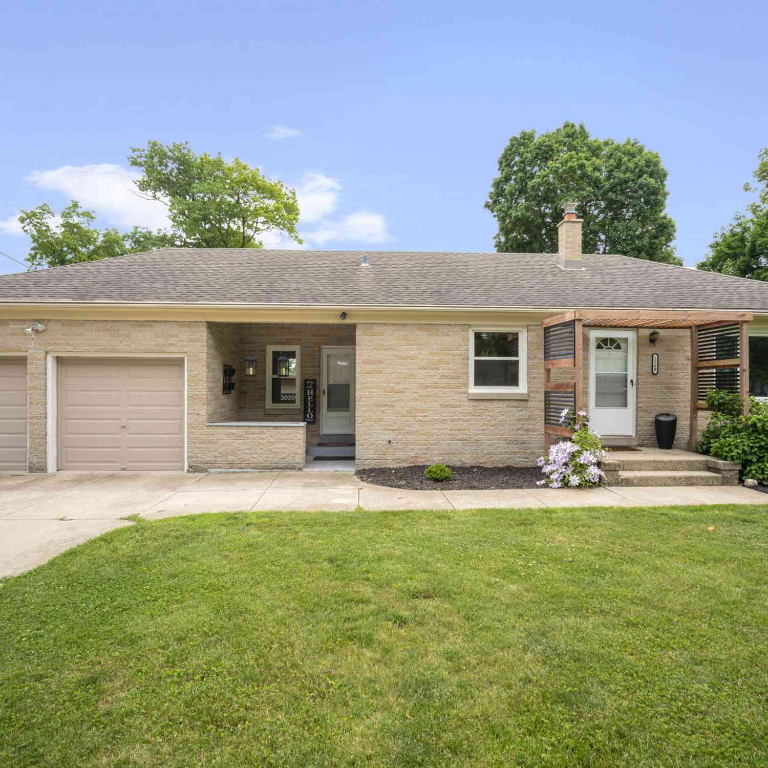 Homes For Sale - 1260 Edwards<br/> Brookfield, WI 53005