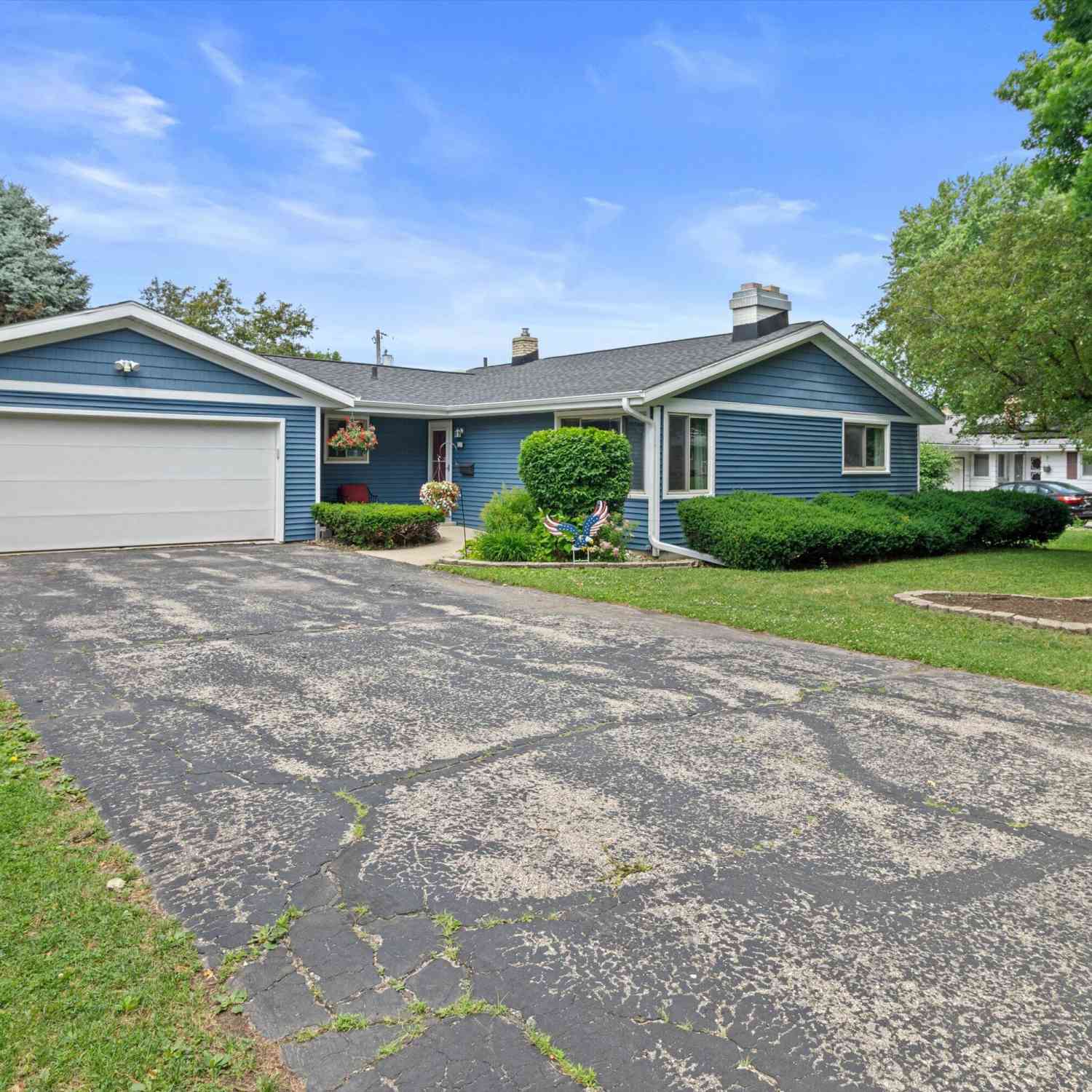 Homes For Sale - 118 Walker<br/> Madison, WI 53714