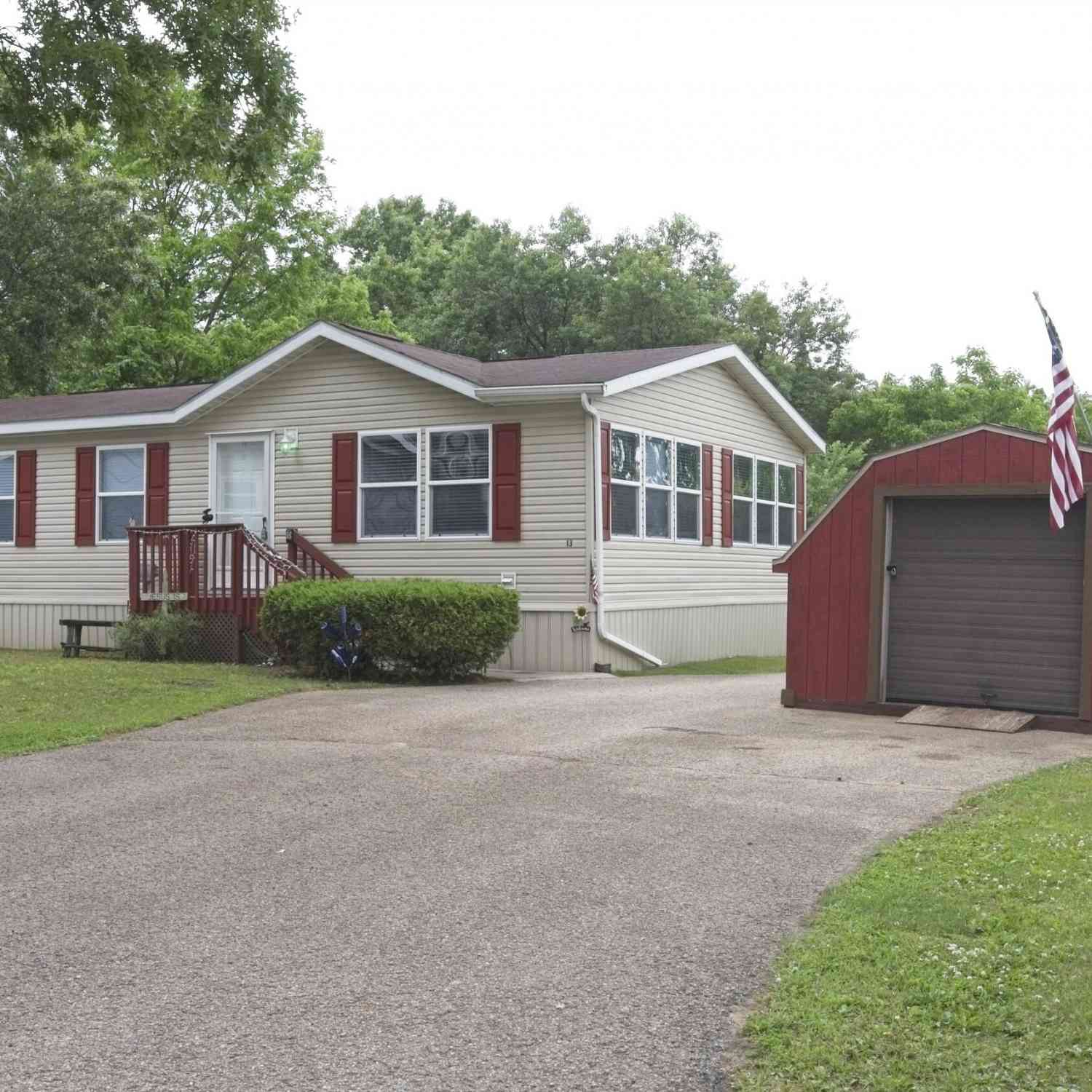 Homes For Sale - N6265 Suburban Heights #LT13<br/> Pardeeville, WI 53954