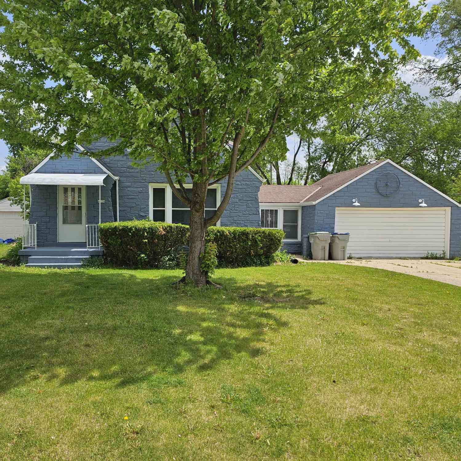 Homes For Sale - 6234 N 105th<br/> Milwaukee County, Milwaukee, WI 53225