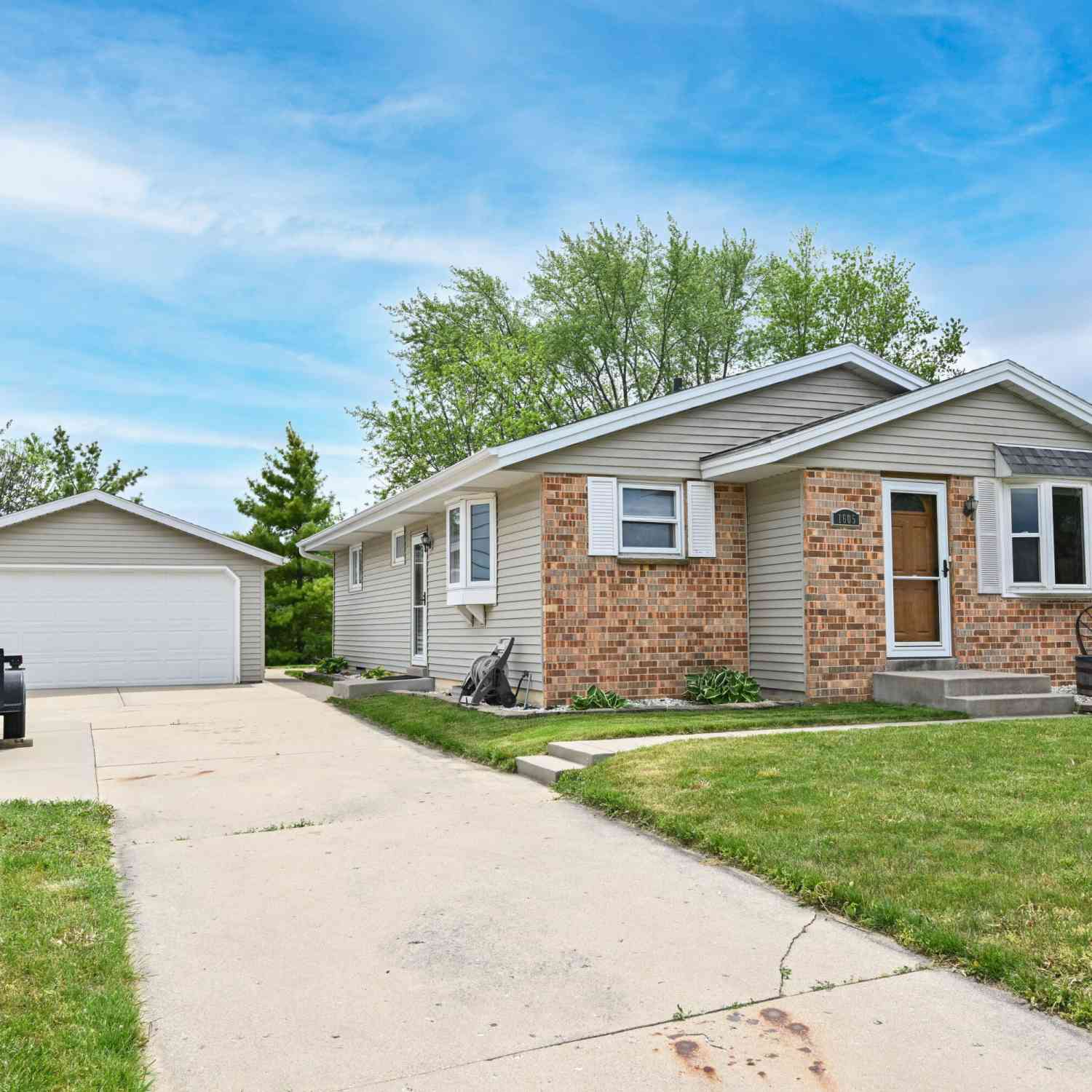 Homes For Sale - 1605 Williams<br/> South Milwaukee, WI 53172
