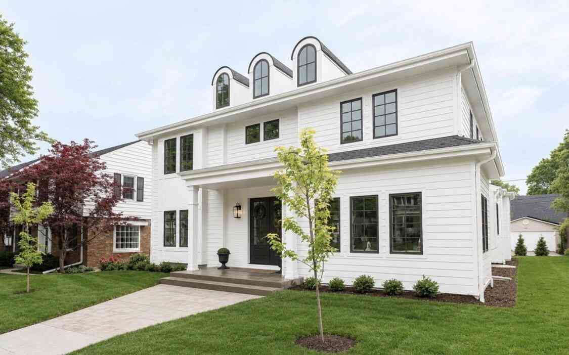 Homes For Sale - 4840 N Larkin<br/> Whitefish Bay, WI 53217