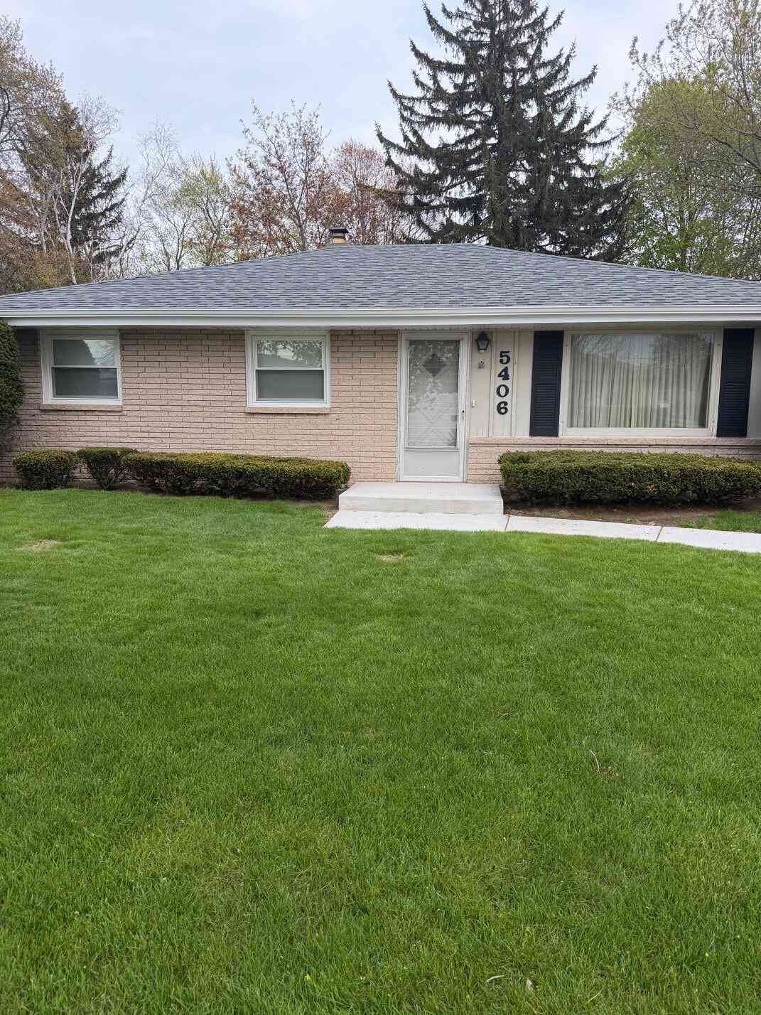 Homes For Sale - 5406 S Merrill<br/> Cudahy, WI 53110