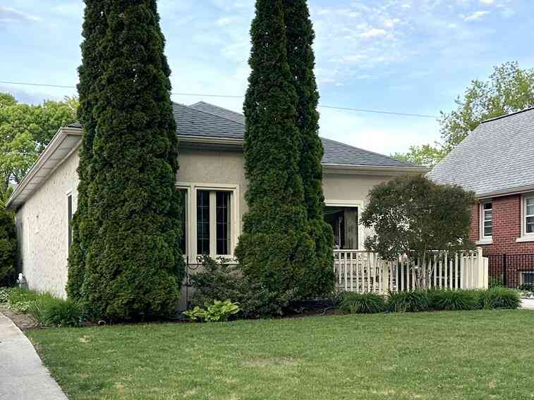 Homes For Sale - 4920 N Newhall<br/> Whitefish Bay, WI 53217