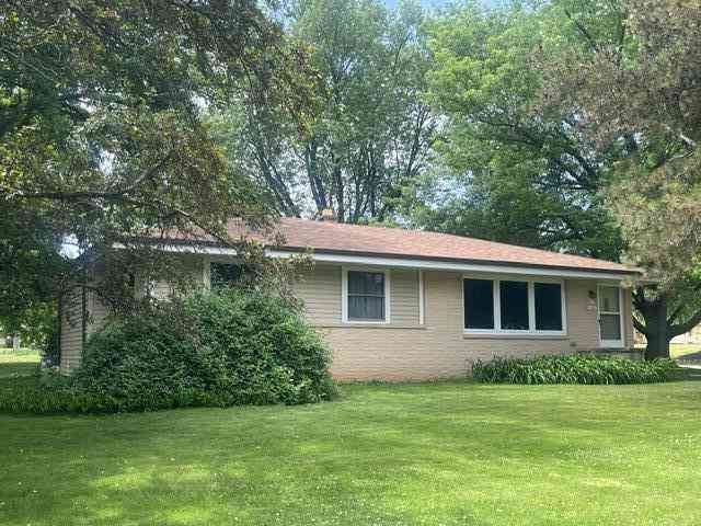 Homes For Sale - N51W16041 Fair Oak<br/> Menomonee Falls, WI 53051