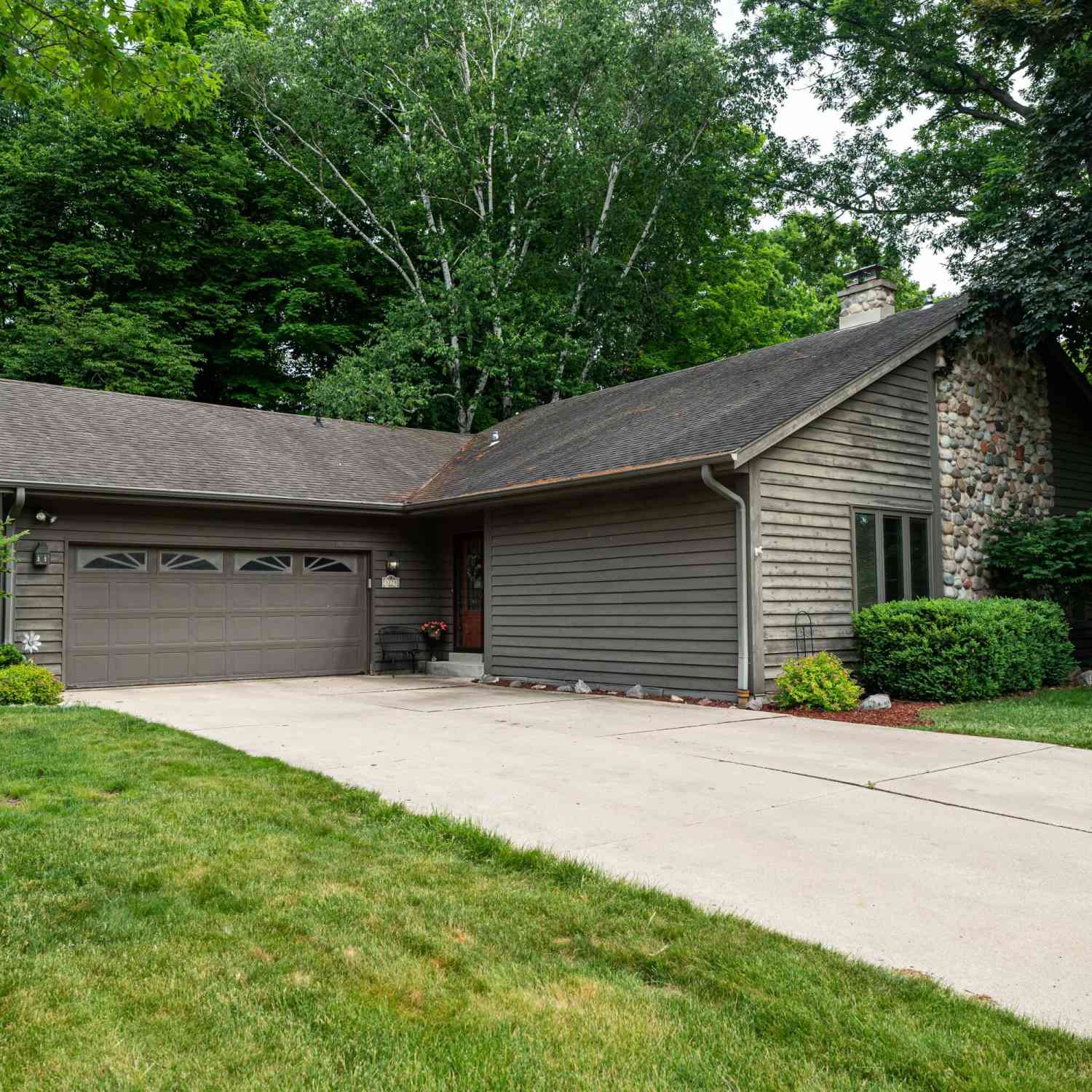 Homes For Sale - 3278 S Acredale<br/> Waukesha County, New Berlin, WI 53151
