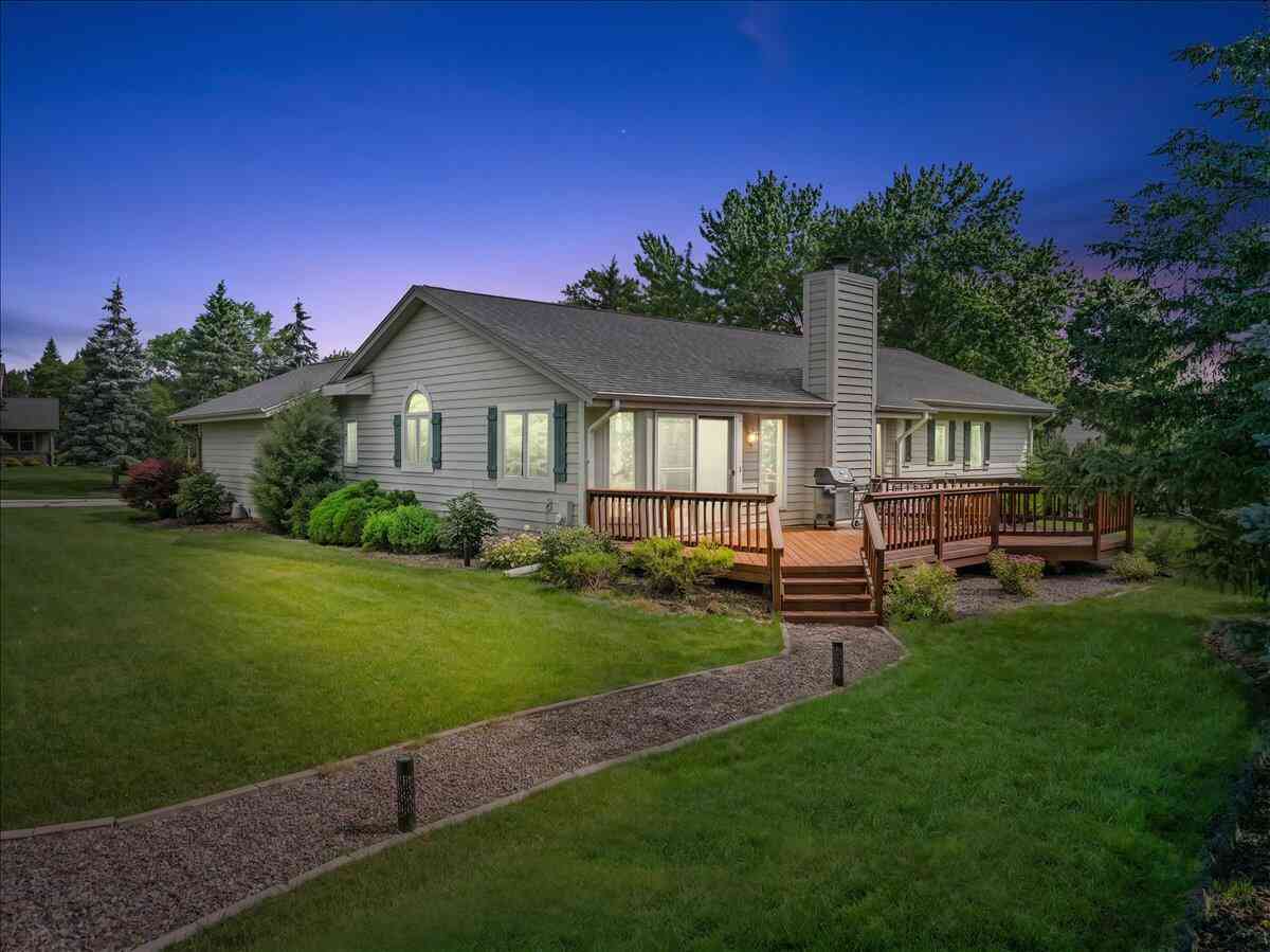 Homes For Sale - N103W15923 Founders<br/> Washington County, Germantown, WI 53022