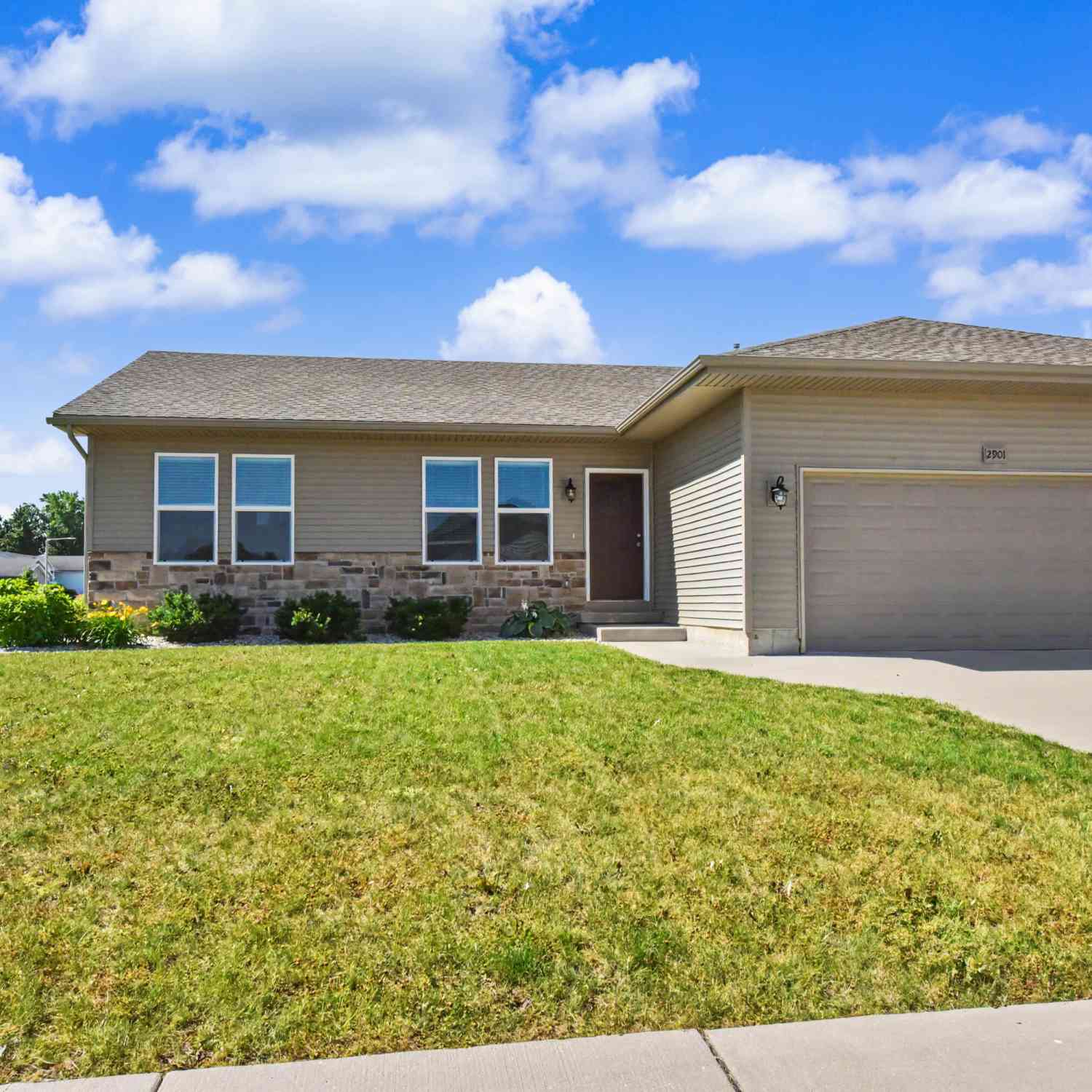 Homes For Sale - 2901 Guinness<br/> Janesville, WI 53546