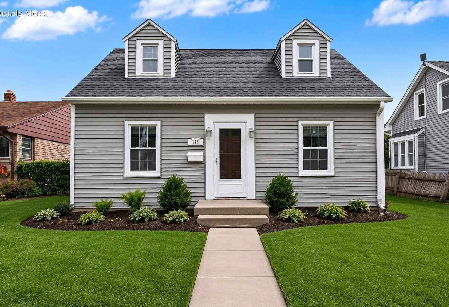Homes For Sale - 149 W Wabash<br/> Waukesha County, Waukesha, WI 53186