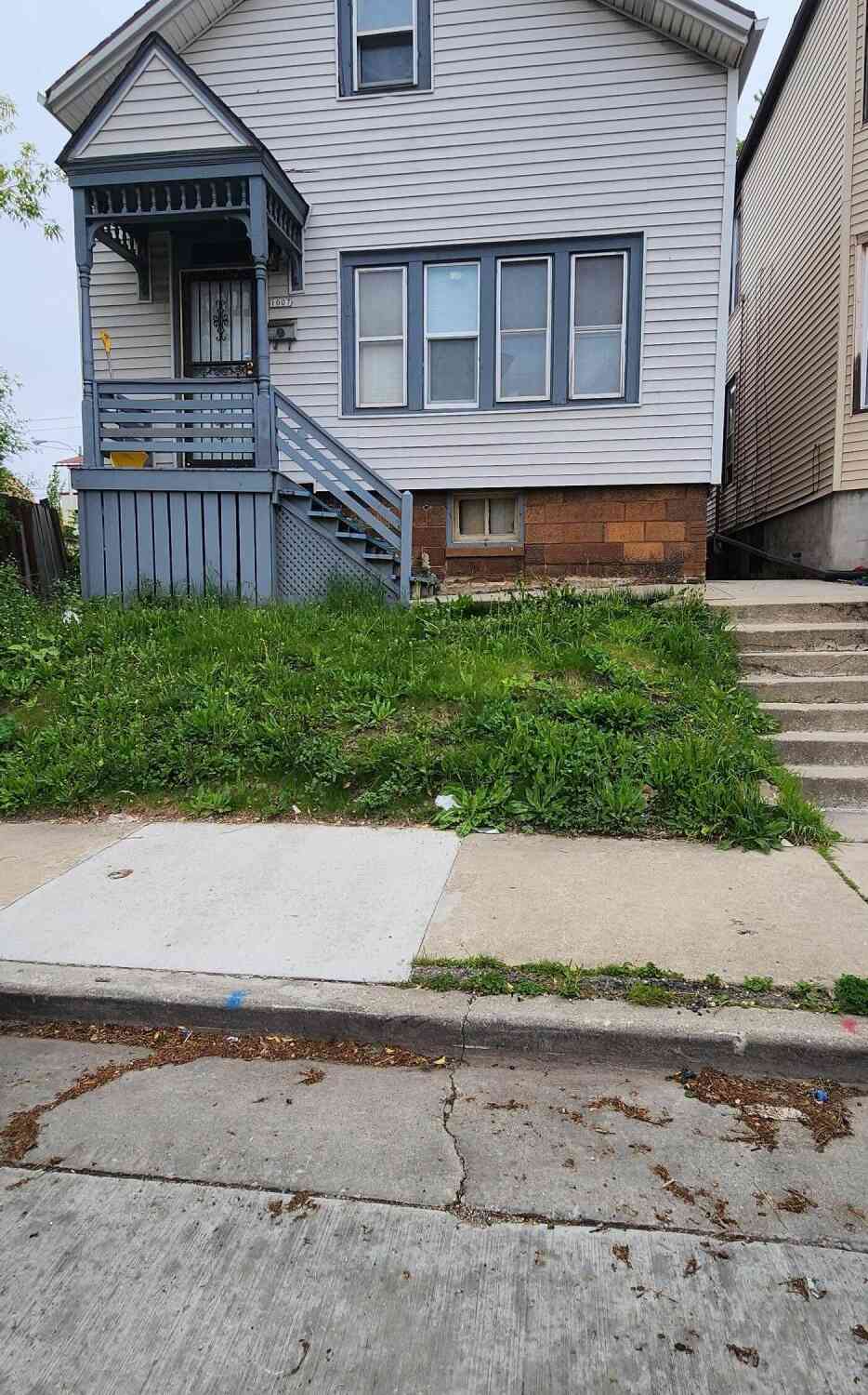 Homes For Sale - 1007 W Pierce<br/> Milwaukee, WI 53204