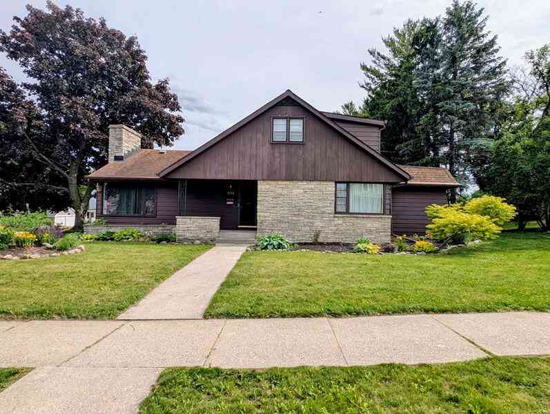 Homes For Sale - 505 Washington<br/> Sheboygan County, Sheboygan Falls, WI 53085