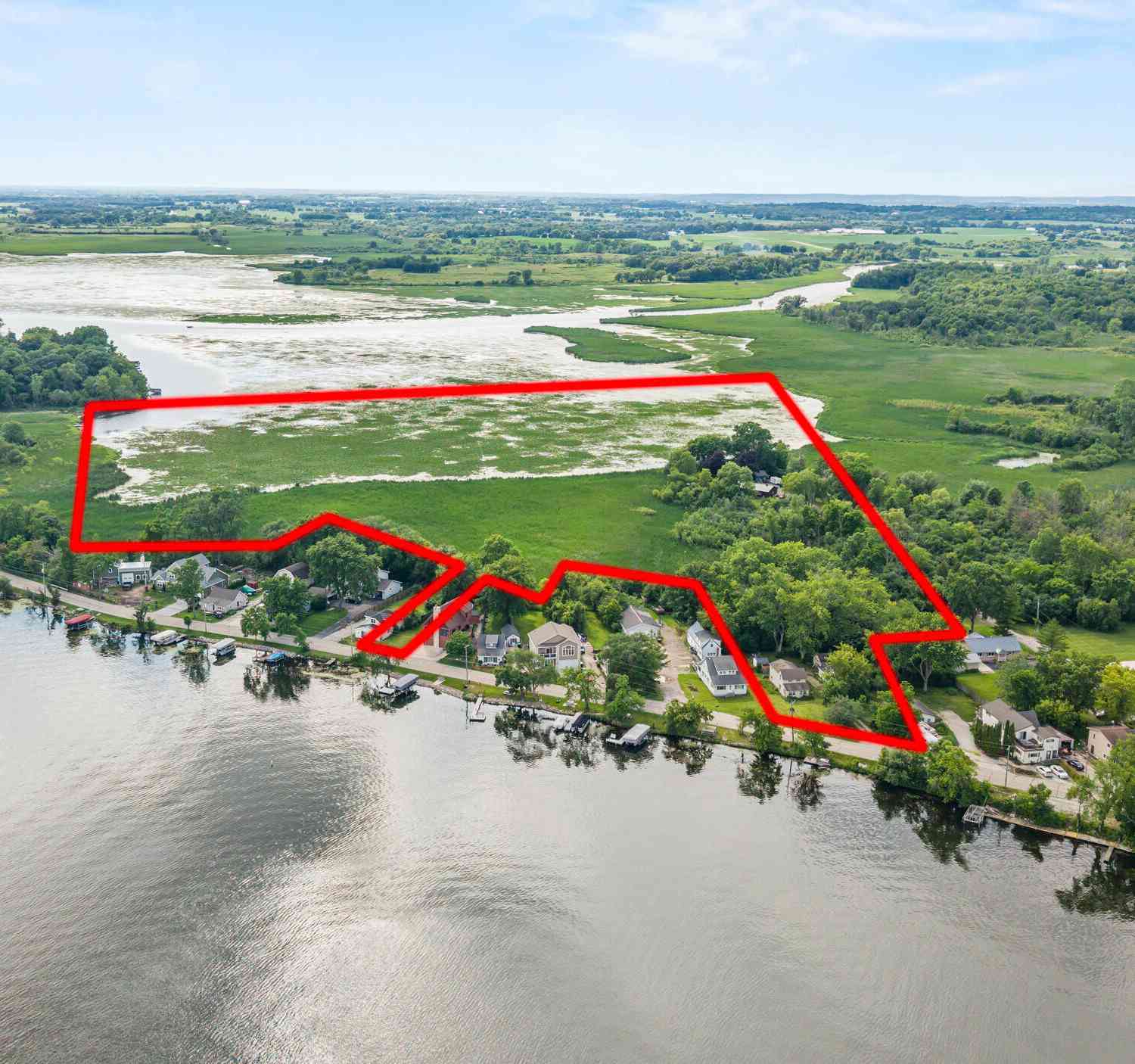 Homes For Sale - 7110 N Tichigan<br/> Waterford, WI 53185