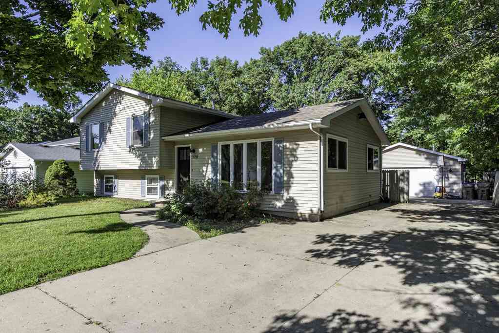 Homes For Sale - 11211 8th<br/> Kenosha County, Pleasant Prairie, WI 53158