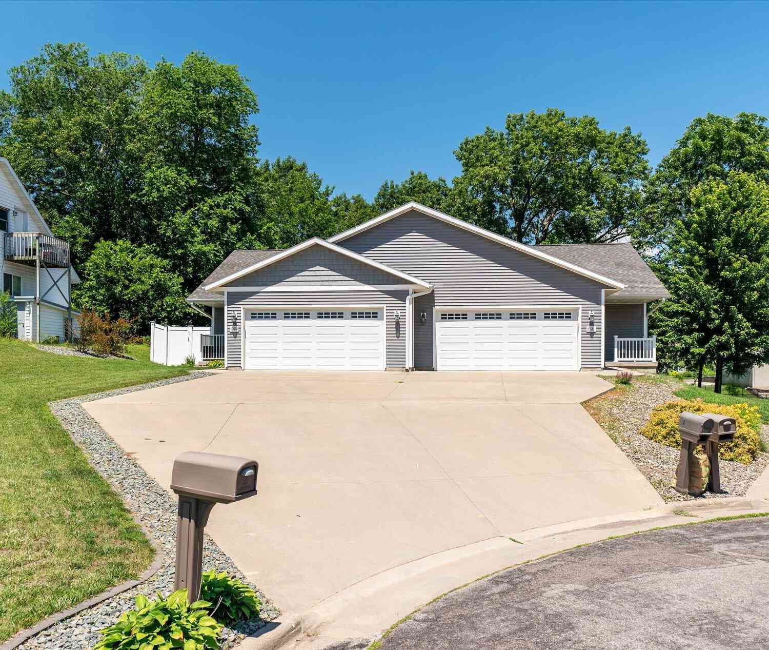 Homes For Sale - 1023 Lincoln<br/> Onalaska, WI 54650