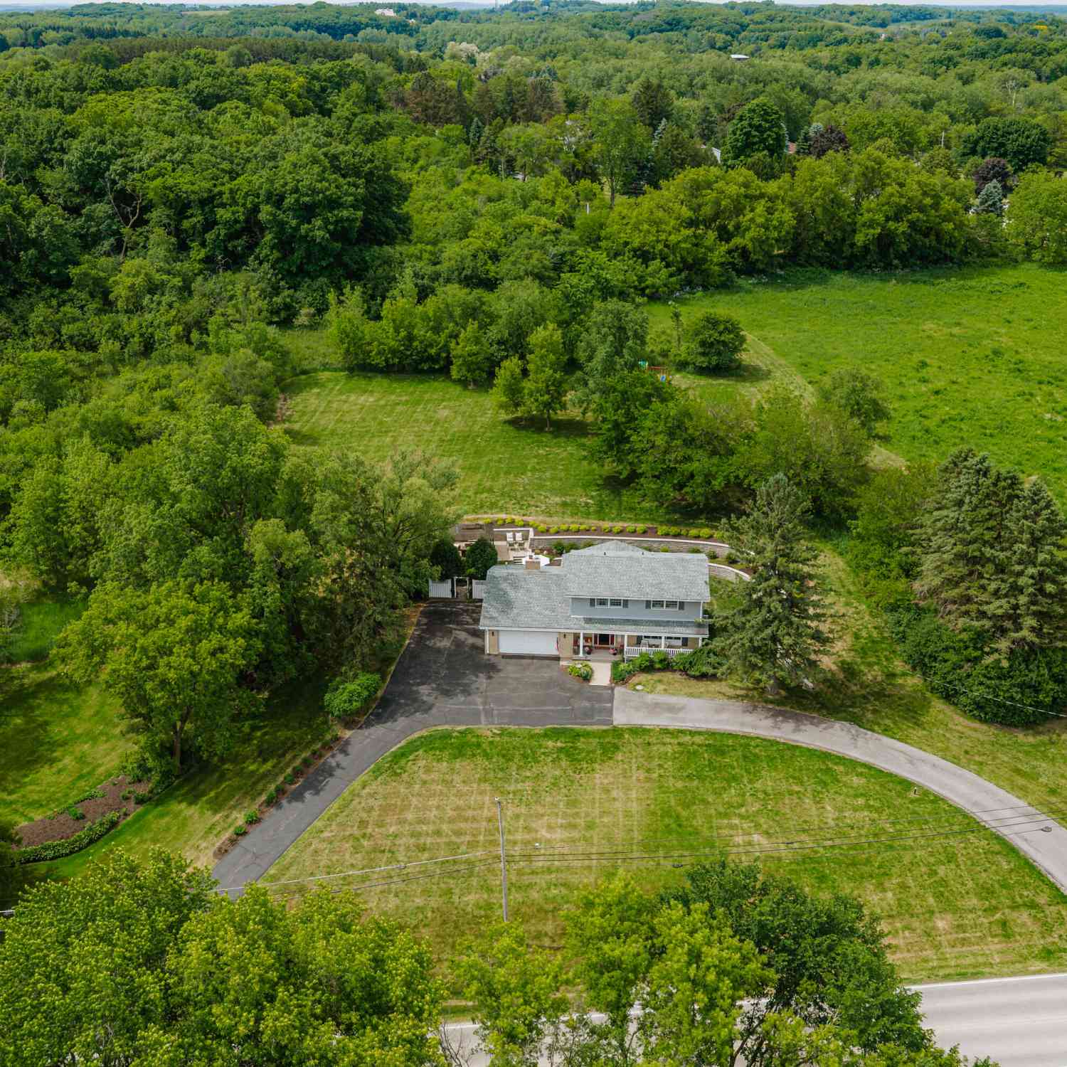 Homes For Sale - N10W28431 Northview<br/> Delafield, WI 53188