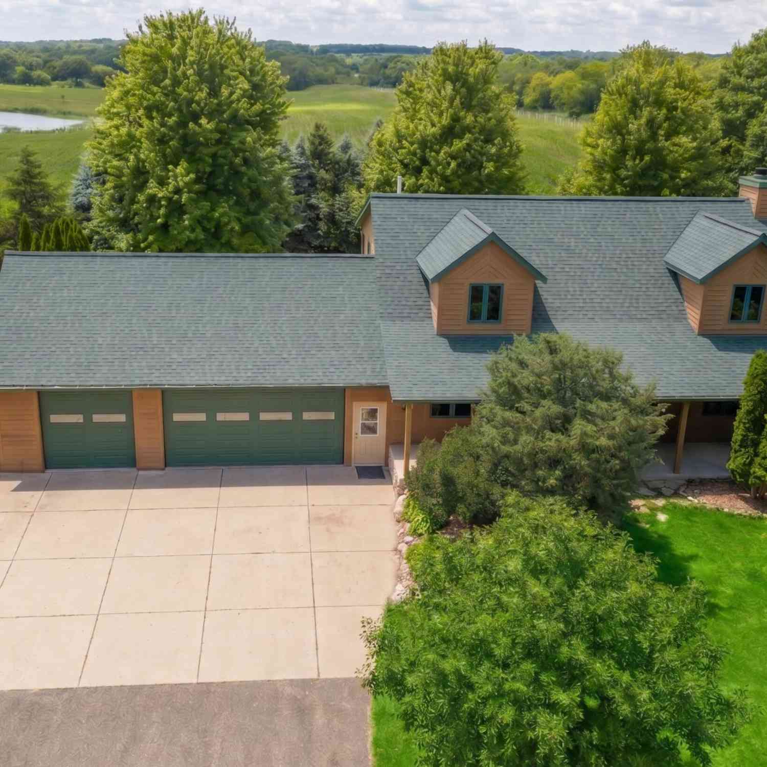 Homes For Sale - 7724 Northwest<br/> Waterford, WI 53149