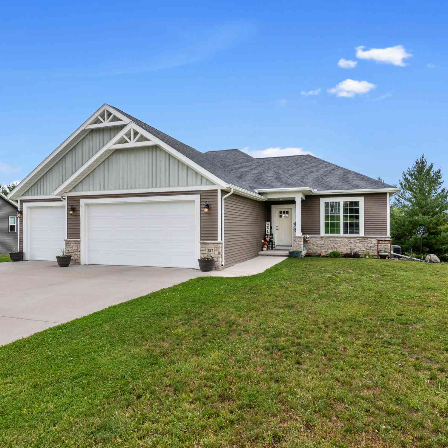 Homes For Sale - 387 Drumlin<br/> Fond Du Lac County, Ripon, WI 54971