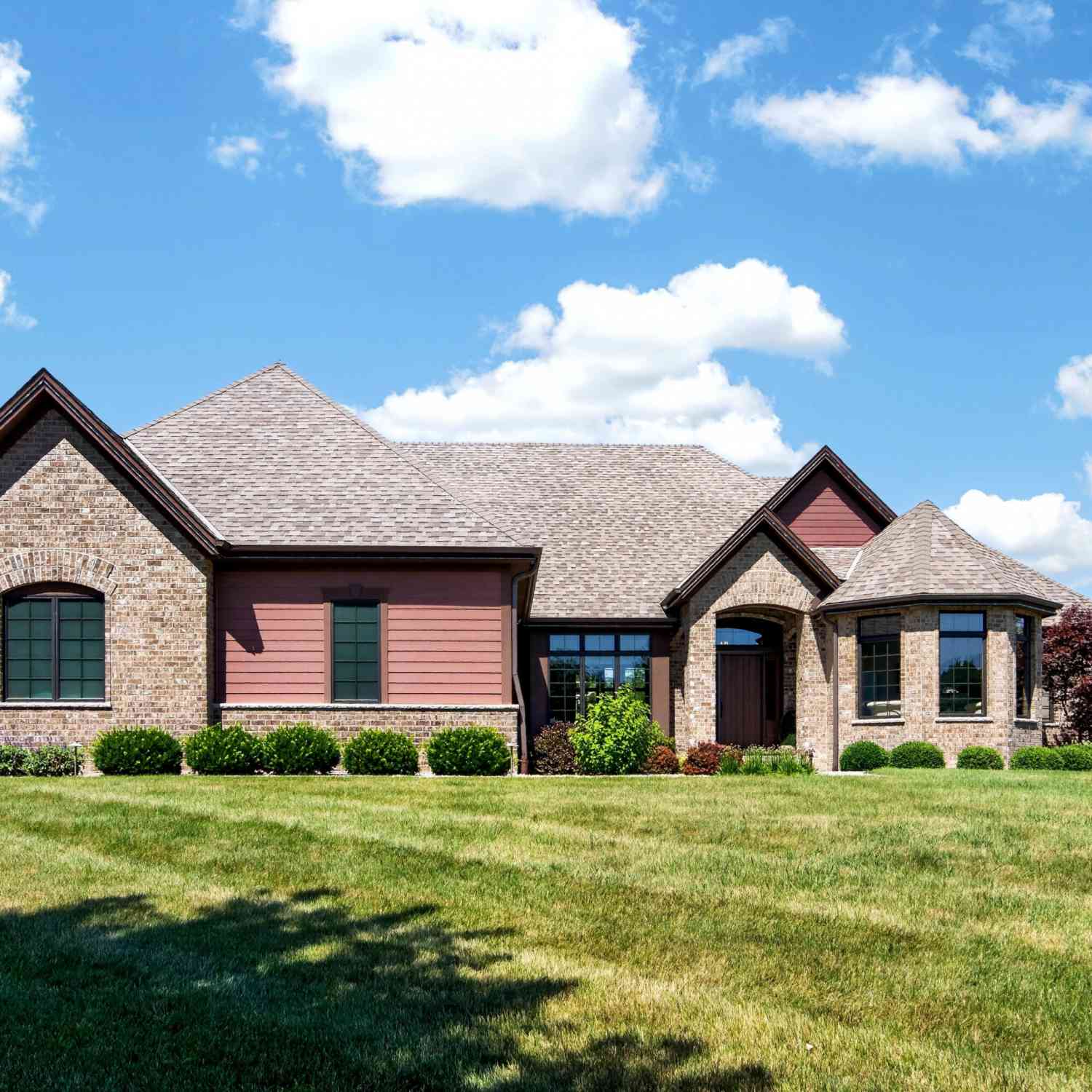 Homes For Sale - 9860 Stonegate<br/> Ozaukee County, Cedarburg, WI 53012