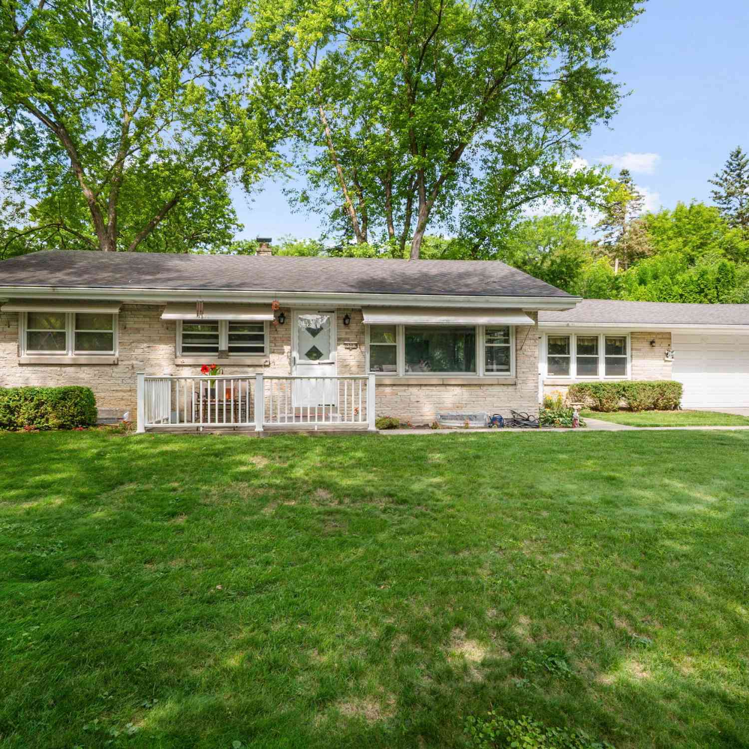 Homes For Sale - 3303 N Knoll<br/> Wauwatosa, WI 53222