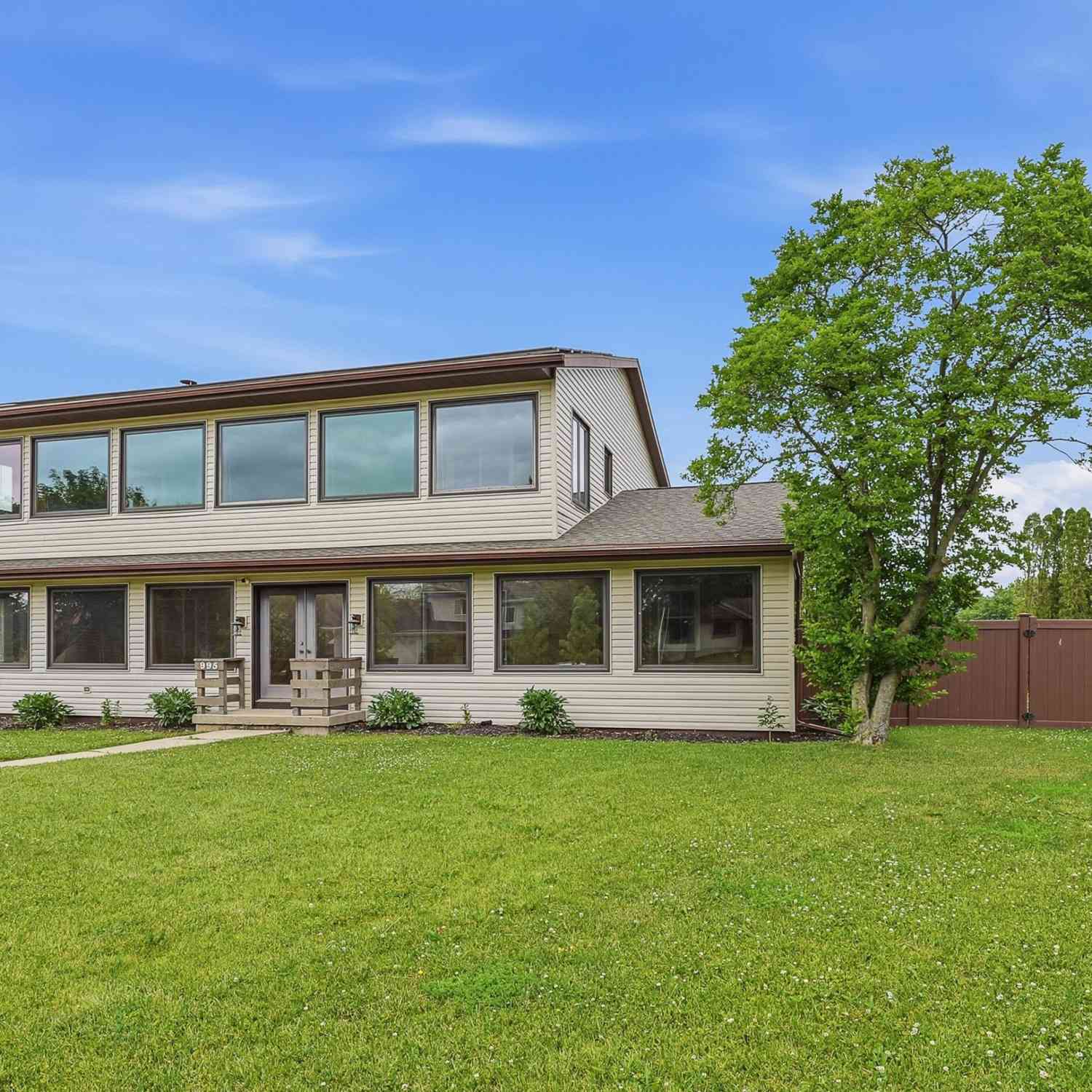 Homes For Sale - 995 Birch Tree<br/> Fond Du Lac, WI 54935