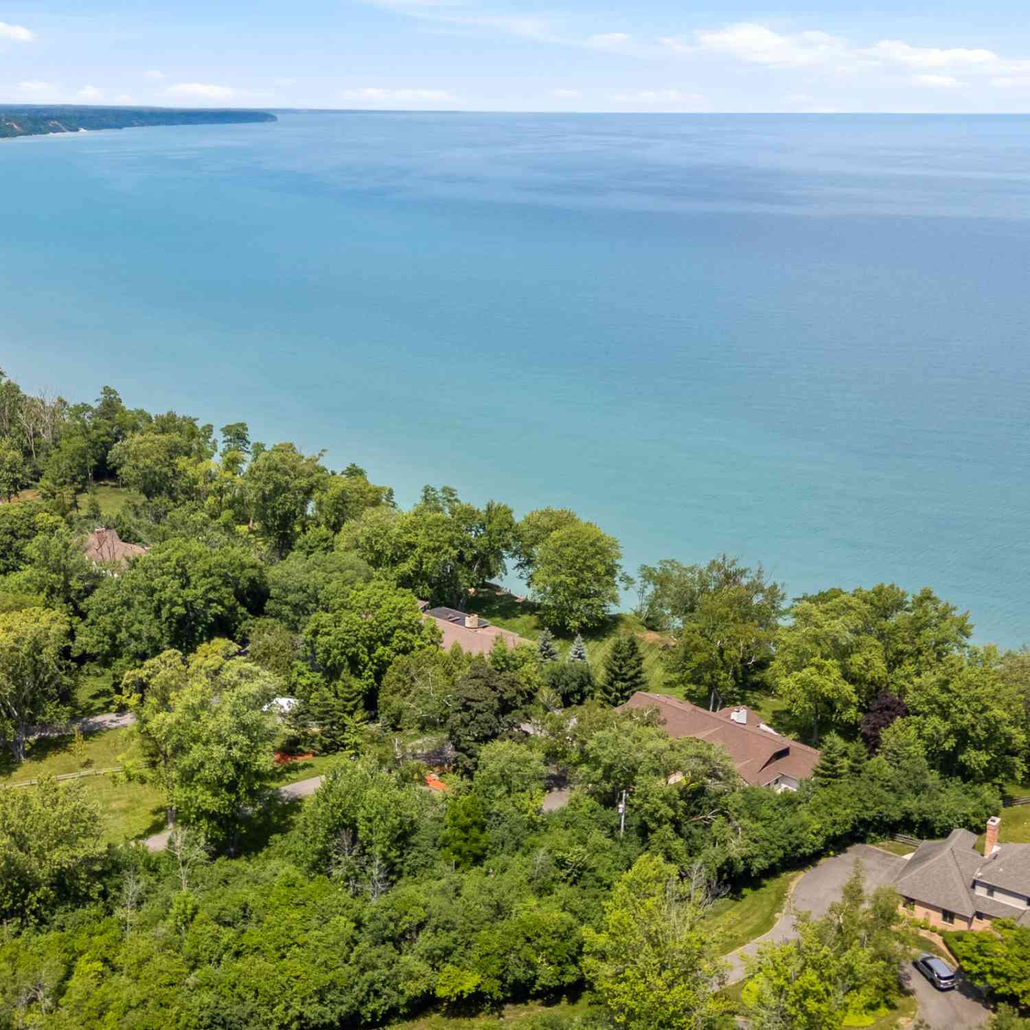 Homes For Sale - 11272 N Lakeview<br/> Ozaukee County, Mequon, WI 53092
