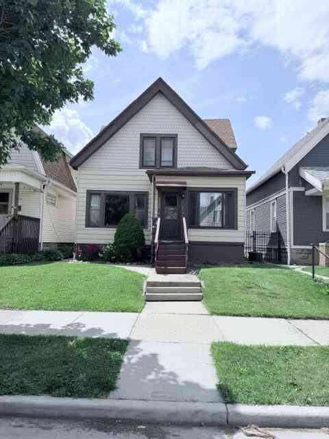 Homes For Sale - 1103 S 46th<br/> Milwaukee County, West Milwaukee, WI 53214