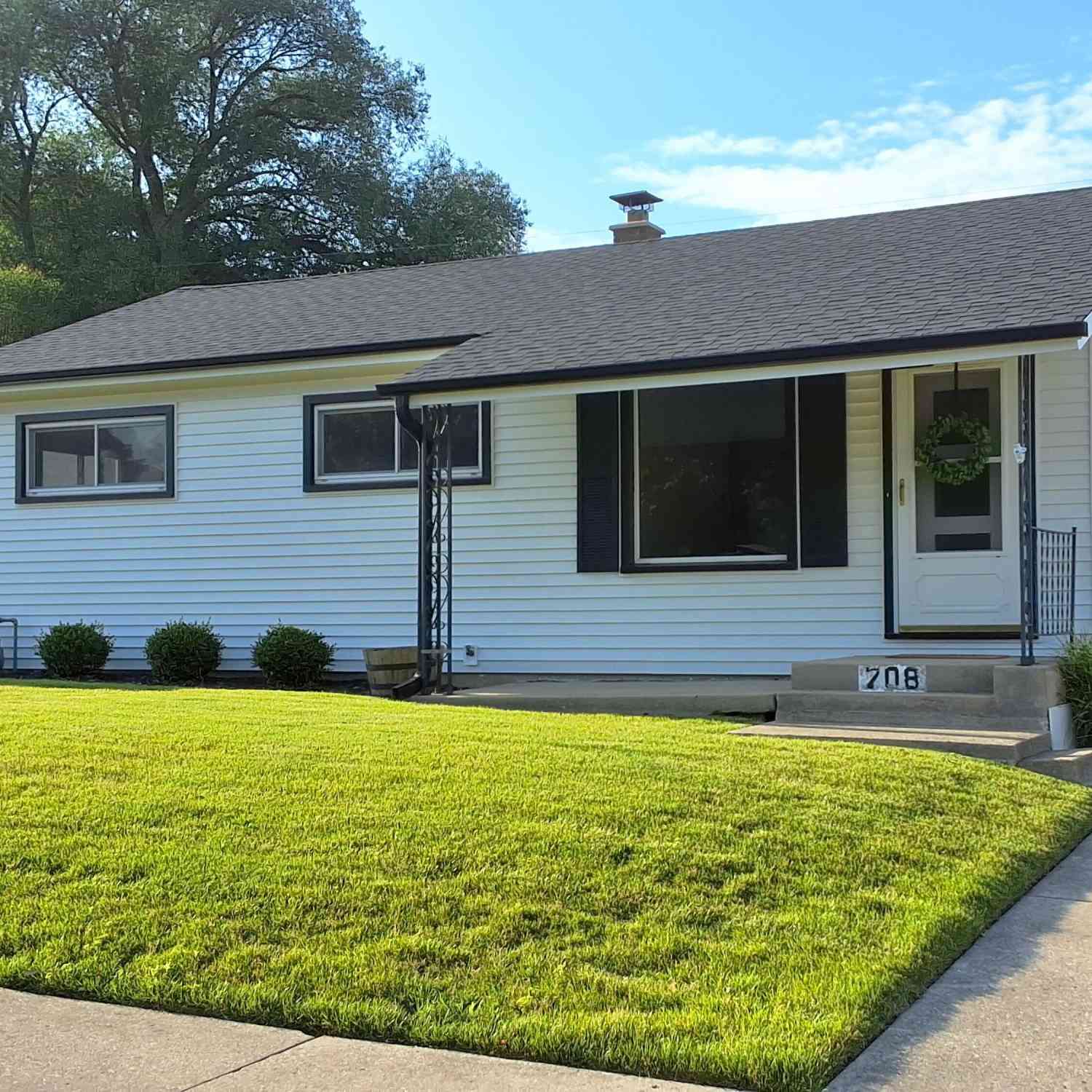 Homes For Sale - 708 Columbia<br/> Milwaukee County, South Milwaukee, WI 53172