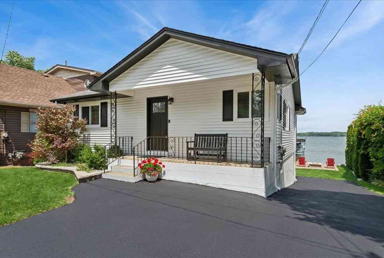 Homes For Sale - 206 S Cogswell<br/> Salem, WI 53170