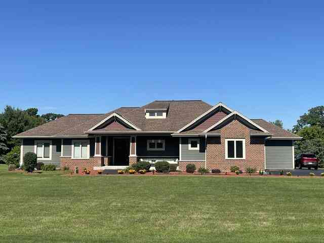 Homes For Sale - W319S9145 Laurens<br/> Mukwonago, WI 53149