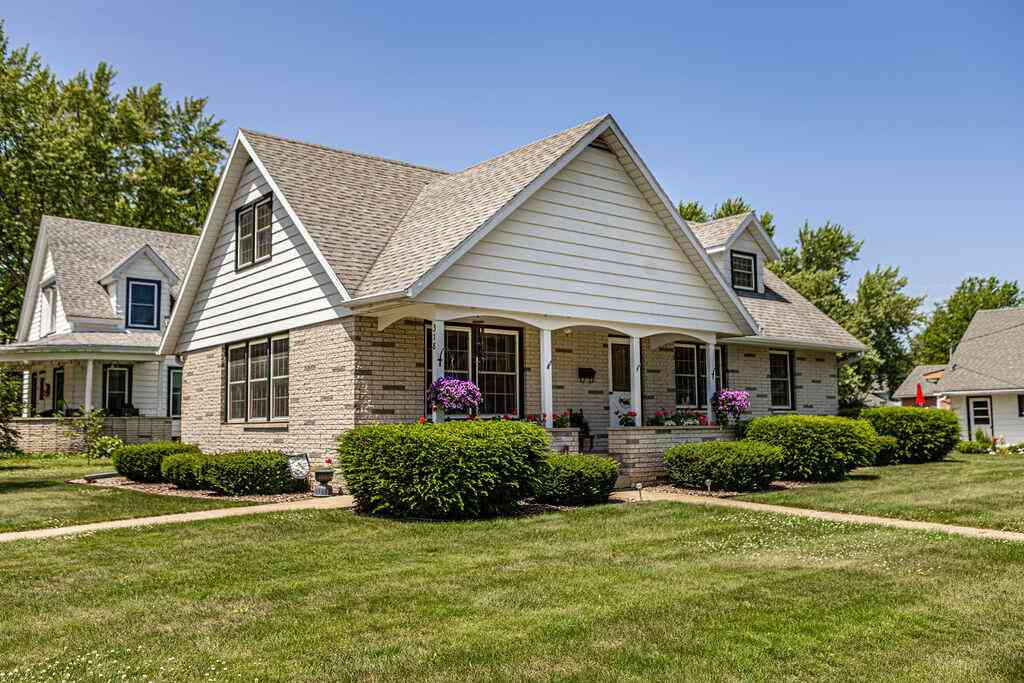 Homes For Sale - 318 E Franklin<br/> Sparta, WI 54656