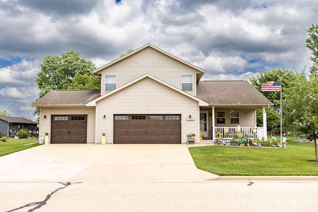 Homes For Sale - 1001 Sugarberry<br/> Sparta, WI 54656